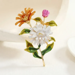 Brooch three daisies with white big daisy